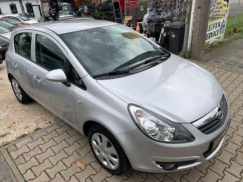 Silber Gebraucht 2009 Opel Corsa Edition Limousine | 2.600 € (Fairer Preis) - Bild 1/4