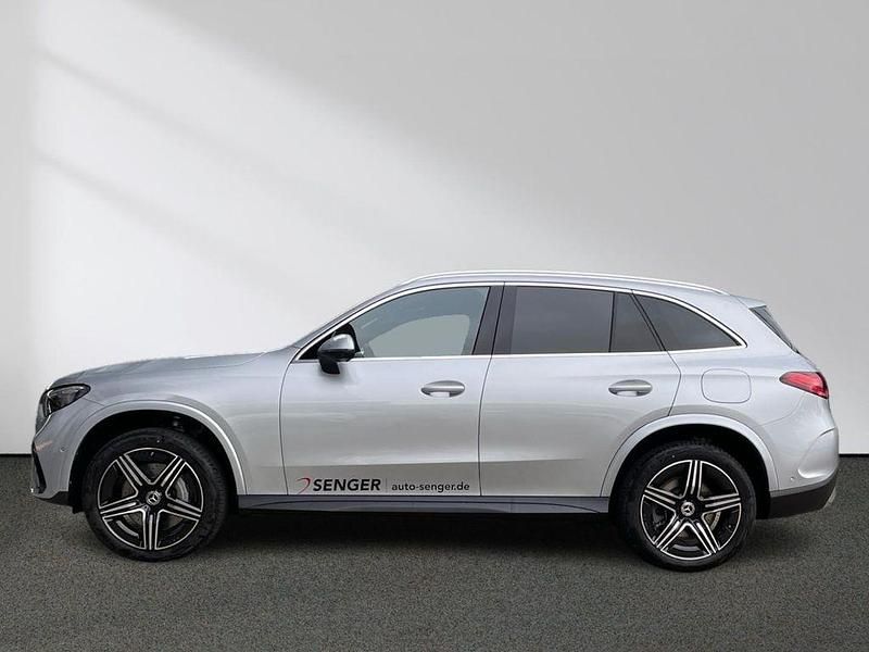 Gebraucht Mercedes GLC300e AMG 197 PS (144 kW) 2025 Lack hightechsilber SUV