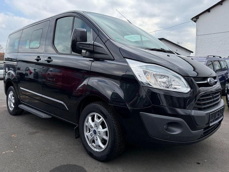 Używany Ford Transit Titanium 155 KM (114 kW) 2014 Czarny Kombi