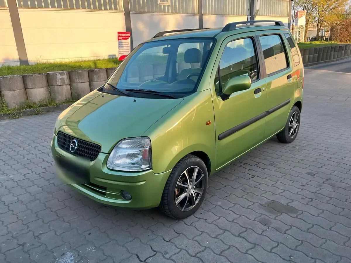 Usata Opel Agila 75 CV (55 kW) 2000 Verde Monovolume