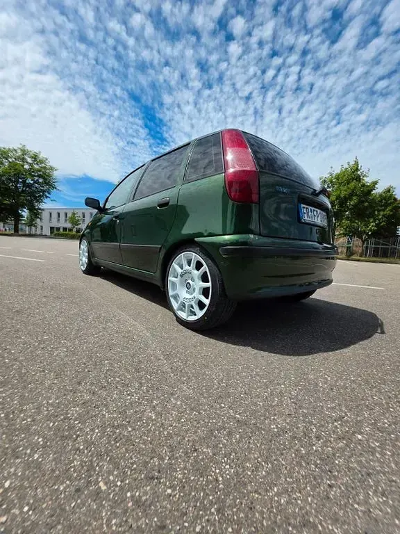 Gebraucht Fiat Punto 88 PS (64 kW) 1995 Grün Limousine