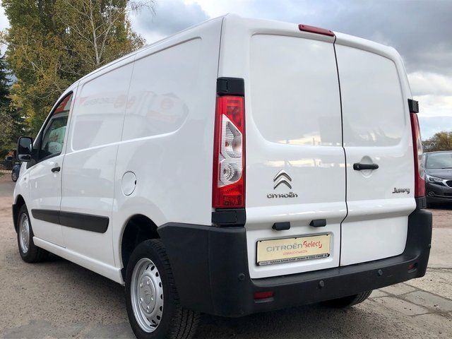 Gebraucht Citroën Jumpy 90 PS (66 kW) 2015 Weiß Van / Kleinbus
