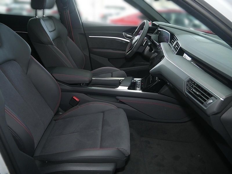 Gebraucht Audi Q8 e-tron S-Line 300 kW (408 PS) 2023 Weiß SUV