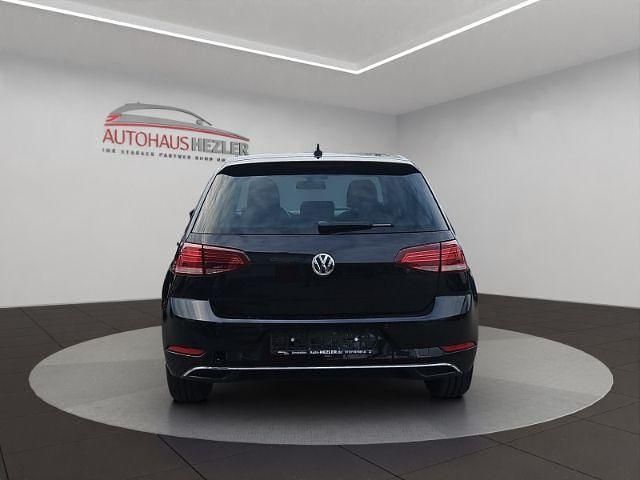 Gebraucht VW Golf VII 116 PS (85 kW) 2018 Schwarz Limousine
