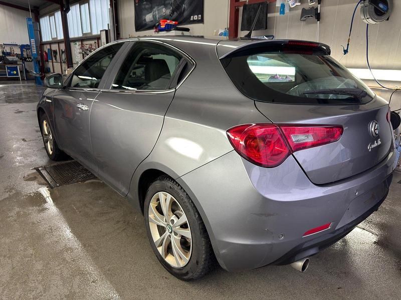 Gebraucht Alfa Romeo Giulietta Turismo 170 PS (125 kW) 2012 Grau Kombi