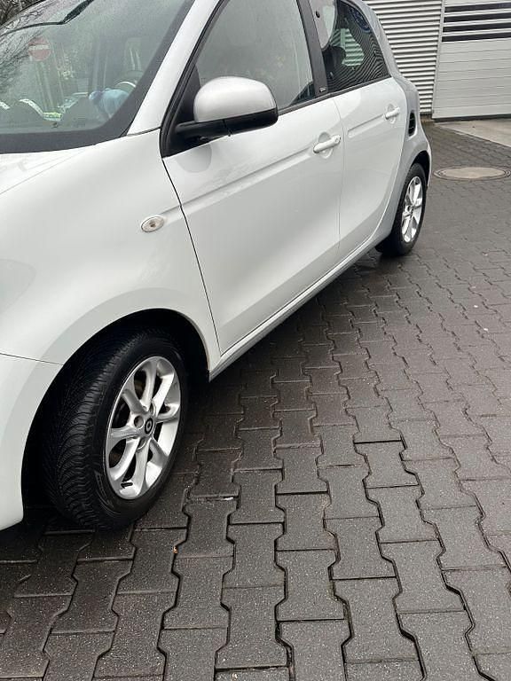 Gebraucht Smart ForFour Prime 71 PS (52 kW) 2015 Weiß Kleinwagen
