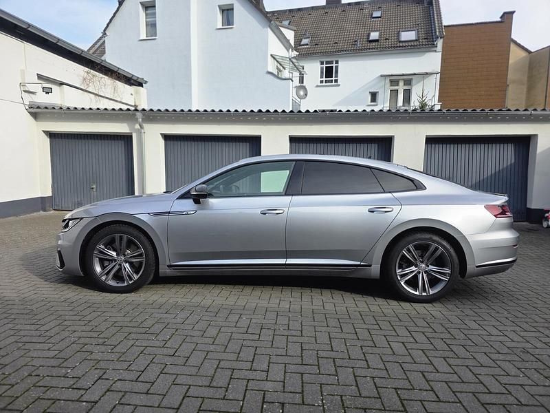 Gebraucht VW Arteon R-line 239 PS (175 kW) 2018 Grau Kleinwagen