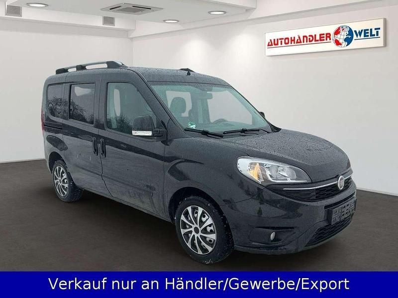 Gebraucht Fiat Doblò Lounge 120 PS (88 kW) 2016 Schwarz Van / Kleinbus