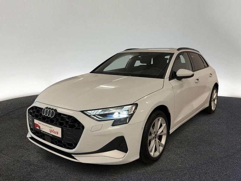 Gebraucht Audi A3 Advanced Plus 116 PS (85 kW) 2025 Gletscherweiß metallic Limousine
