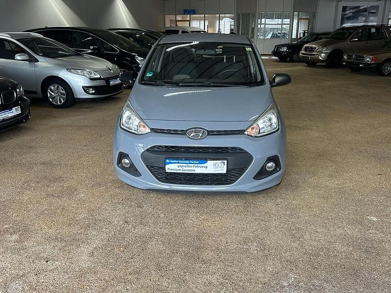 Gebraucht Hyundai i10 Basis 67 PS (49 kW) 2014 Kleinwagen