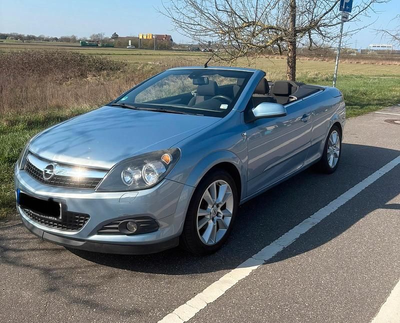 Gebraucht Opel Astra Cabriolet 105 PS (77 kW) 2008 Silber Cabrio