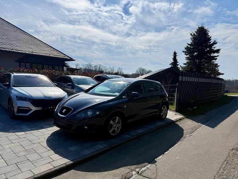 Gebraucht Seat Leon Ecomotive 105 PS (77 kW) 2012 Schwarz Limousine