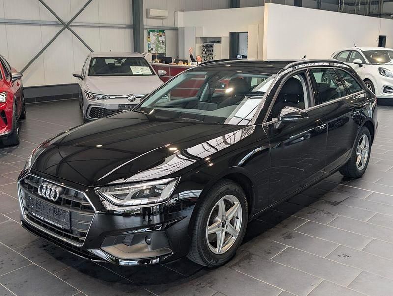 Schwarz Gebraucht 2023 Audi A4 Sport Kombi | 27.900 € (Guter Preis) - Bild 1/4
