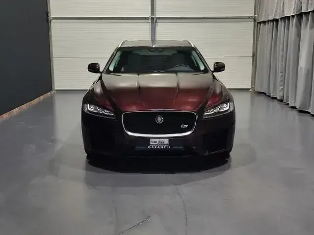 Gebraucht Jaguar XF S 301 PS (221 kW) 2018 Rossello red Kombi