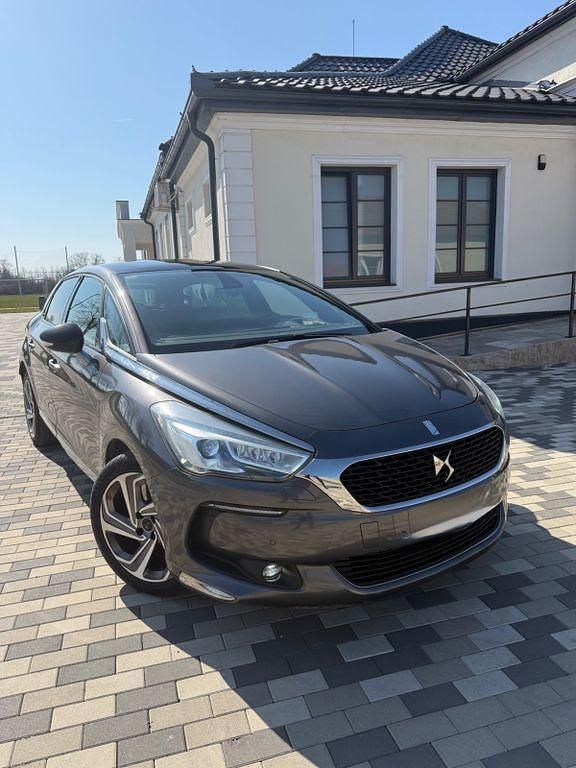 Gebraucht DS Automobiles DS5 179 PS (131 kW) 2016 Braun Kleinwagen