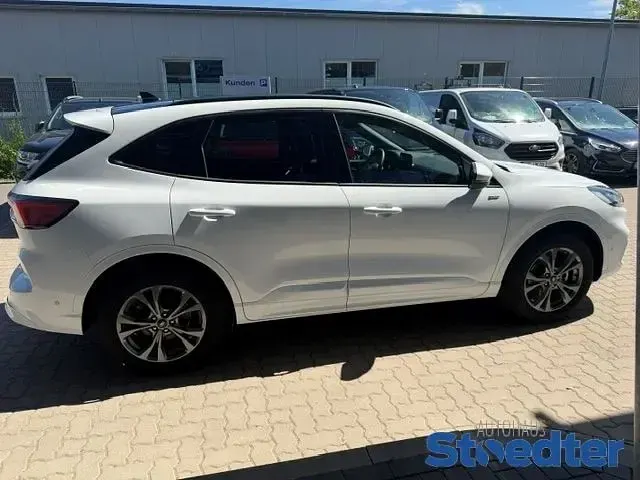 Gebraucht Ford Kuga ST-Line 152 PS (111 kW) 2022 Weiß SUV