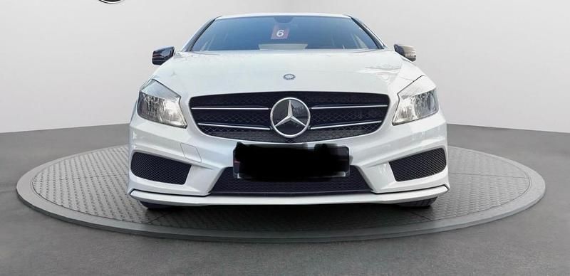 Gebraucht Mercedes A200 156 PS (114 kW) 2014 Weiß Kleinwagen