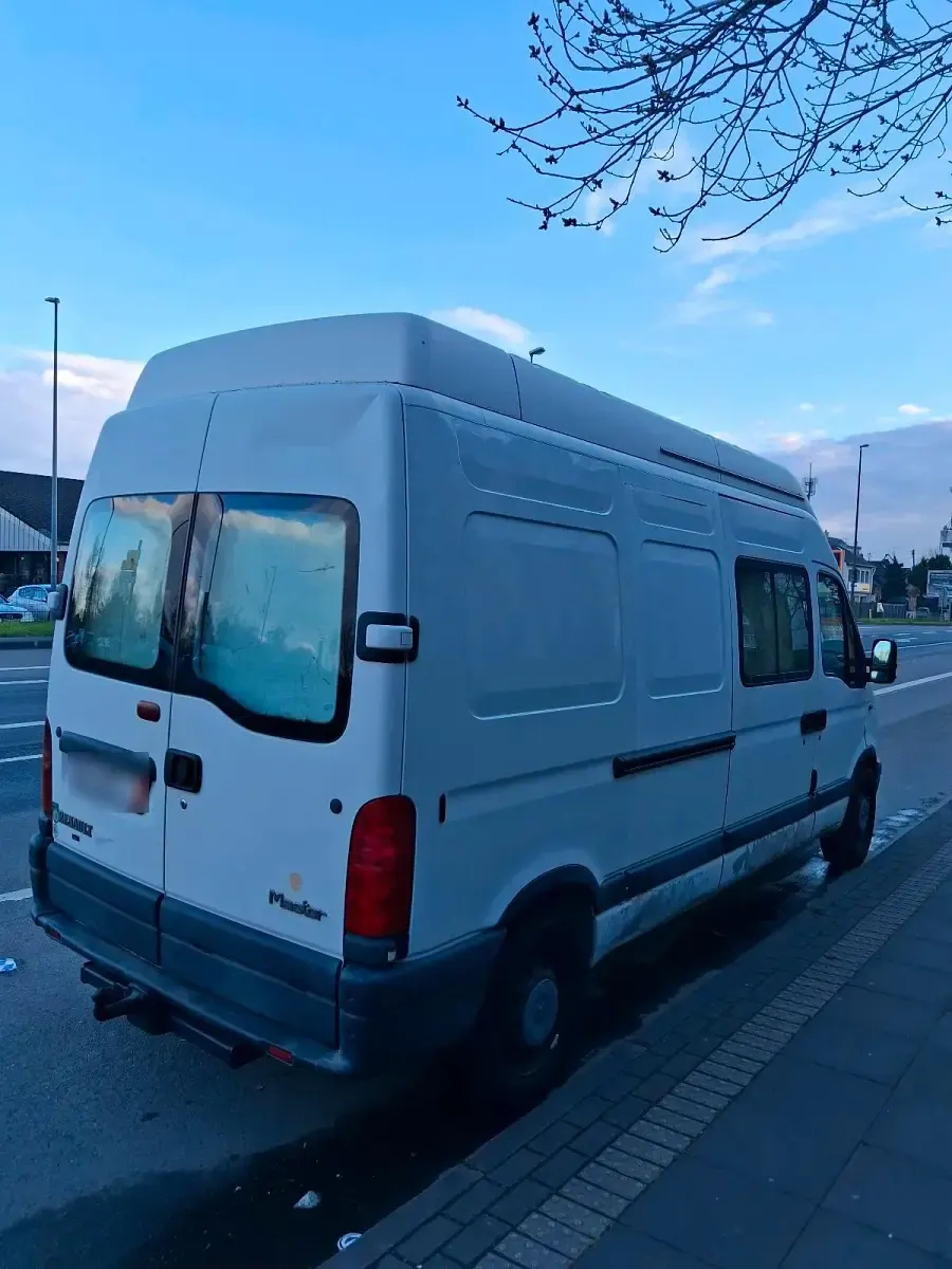 Second-hand Renault Master 120 CP (88 kW) 2002 Alb Monovolum