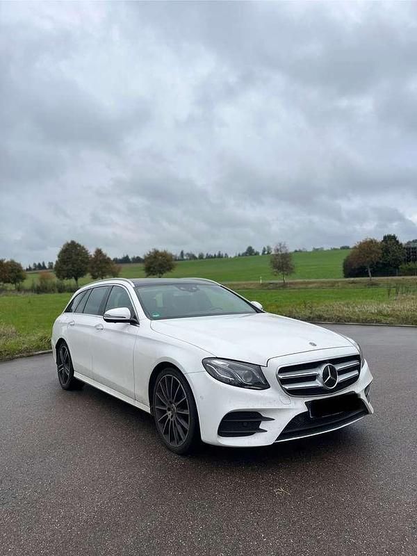Gebraucht Mercedes E350 258 PS (189 kW) 2018 Weiß Kombi