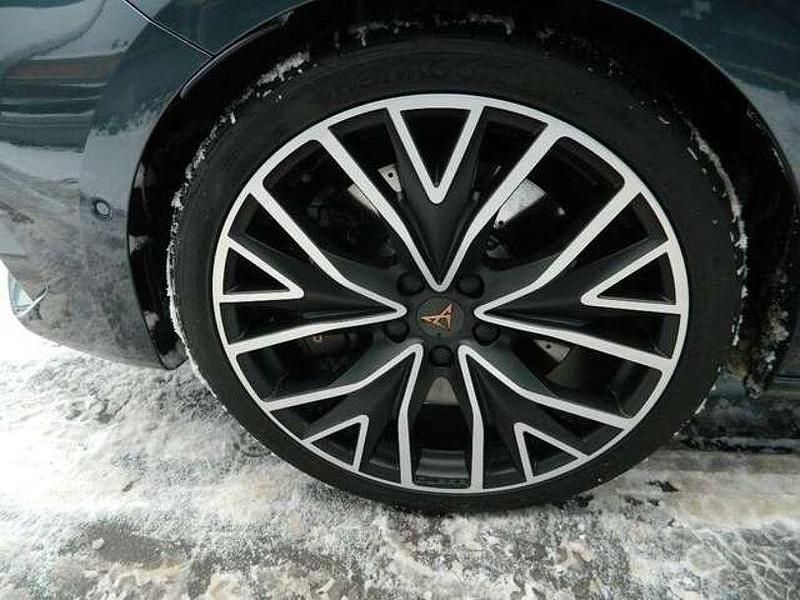 Gebraucht Cupra Leon VZ3 333 PS (244 kW) 2024 Magnetic grau metallic Kombi