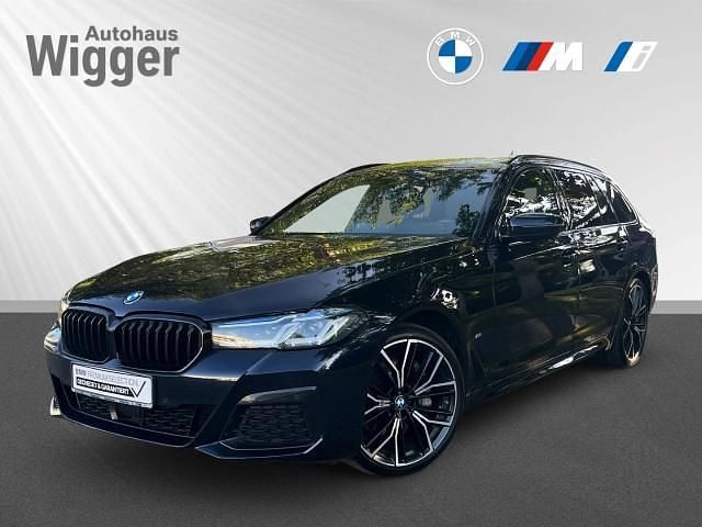 Schwarz Gebraucht 2022 BMW 540 Performance Kombi | 48.900 € (Fairer Preis) - Bild 1/4