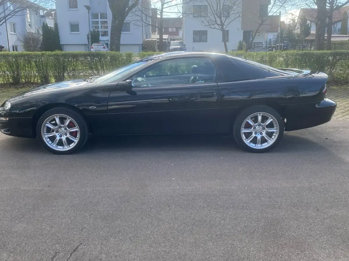 Gebraucht Chevrolet Camaro 193 PS (141 kW) 2001 Schwarz Coupé