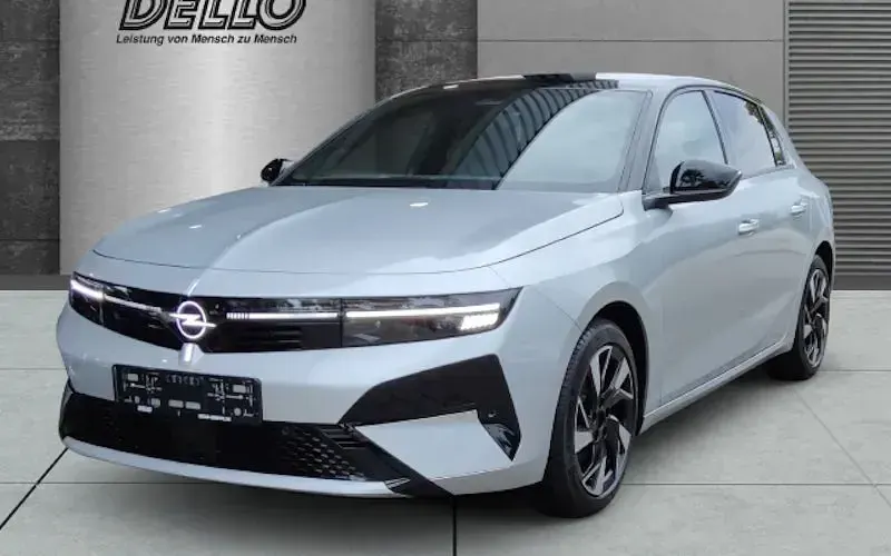 Gebraucht Opel Astra 145 PS (106 kW) 2026 Limousine