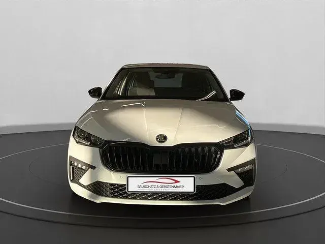 Gebraucht Skoda Scala Drive 116 PS (85 kW) 2024 Moon weiss Kleinwagen