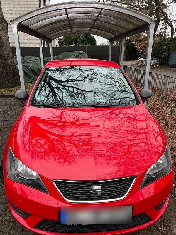 Gebraucht Seat Ibiza 4You 69 PS (50 kW) 2014 Rot Kleinwagen