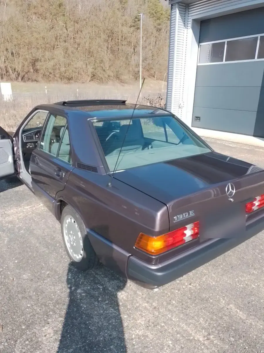 Gebraucht Mercedes 190 109 PS (80 kW) 1991 Limousine