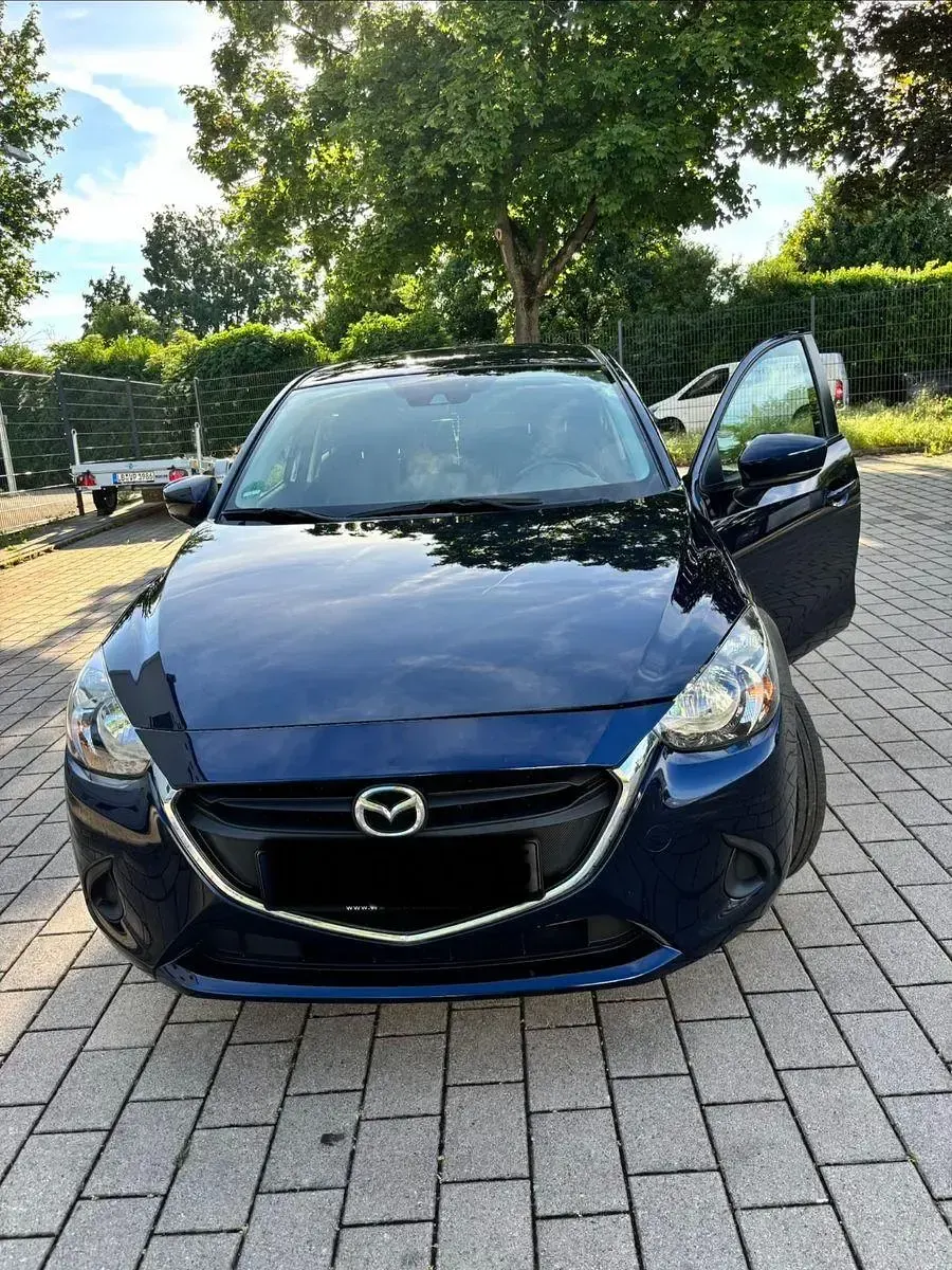 Używany Mazda 2 Kizoku 90 KM (66 kW) 2018 Niebieski Hatchback
