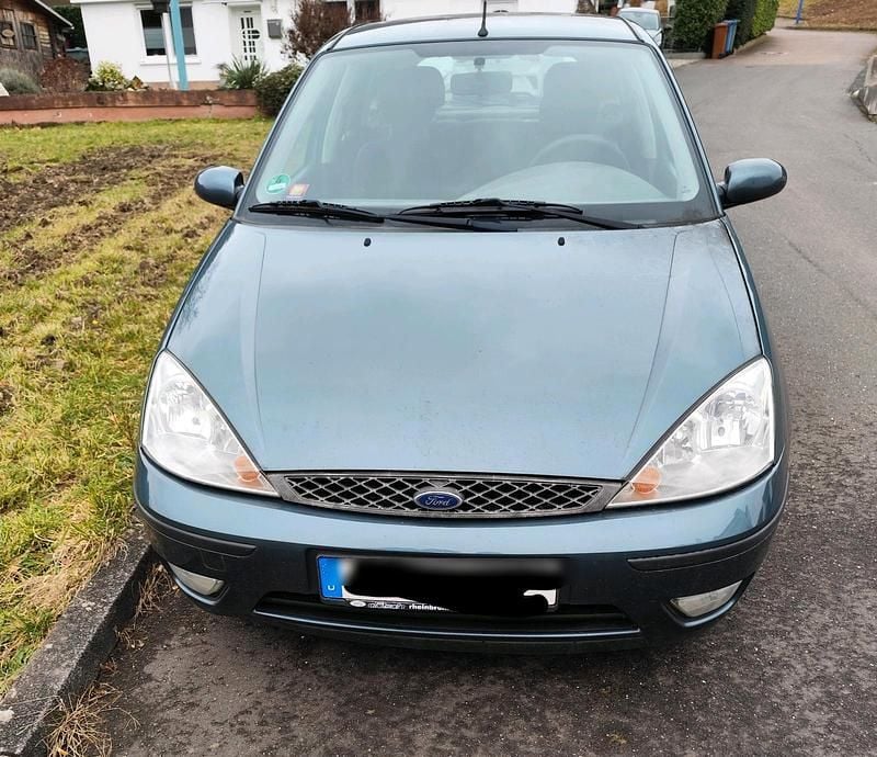 Gebraucht Ford Focus 101 PS (74 kW) 2002 Grün Limousine