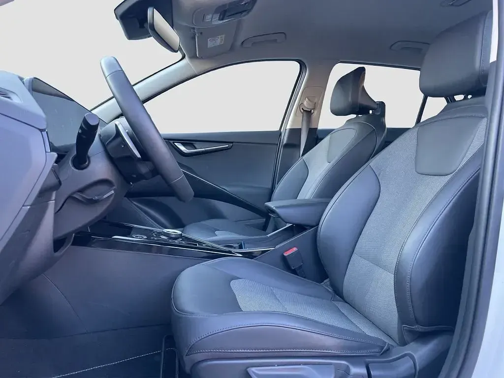 Gebraucht Kia e-Niro Vision 150 kW (204 PS) 2023 Weiß SUV