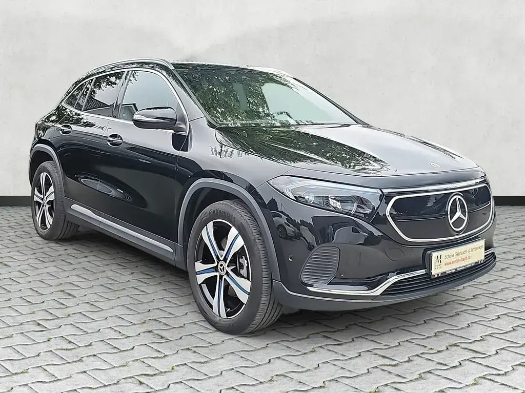 Gebraucht Mercedes EQA250+ Progressive 139 kW (190 PS) 2023 Schwarz SUV