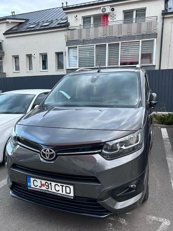 Grau Gebraucht 2021 Toyota Proace City Van | 19.800 € (Superpreis) - Bild 1/4