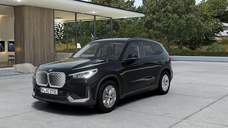 Schwarz uni Neu 2026 BMW iX1 SUV | 35.540 € - Bild 1/4