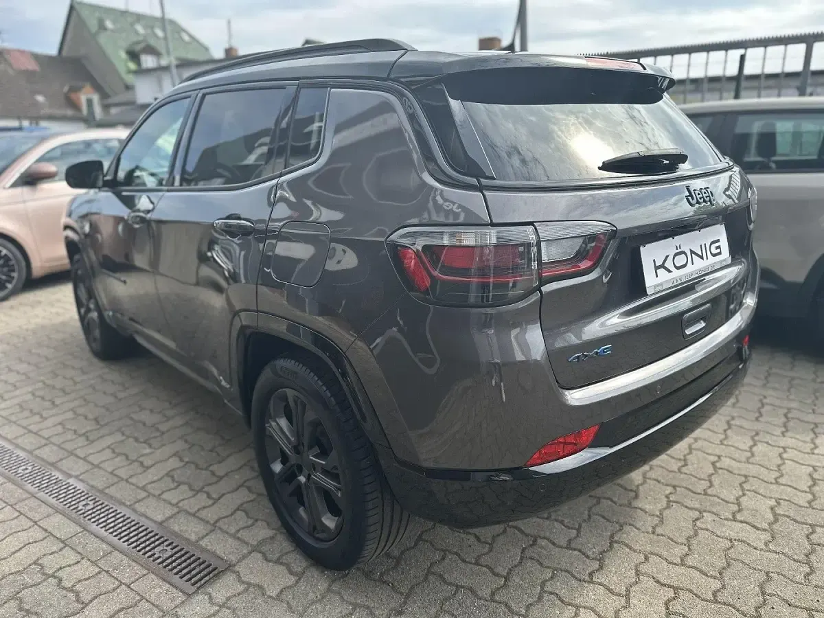 Gebraucht Jeep Compass 180 PS (132 kW) 2022 Grau SUV