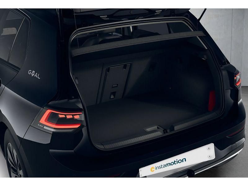 Gebraucht VW Golf VIII 150 PS (110 kW) 2025 Schwarz Kleinwagen
