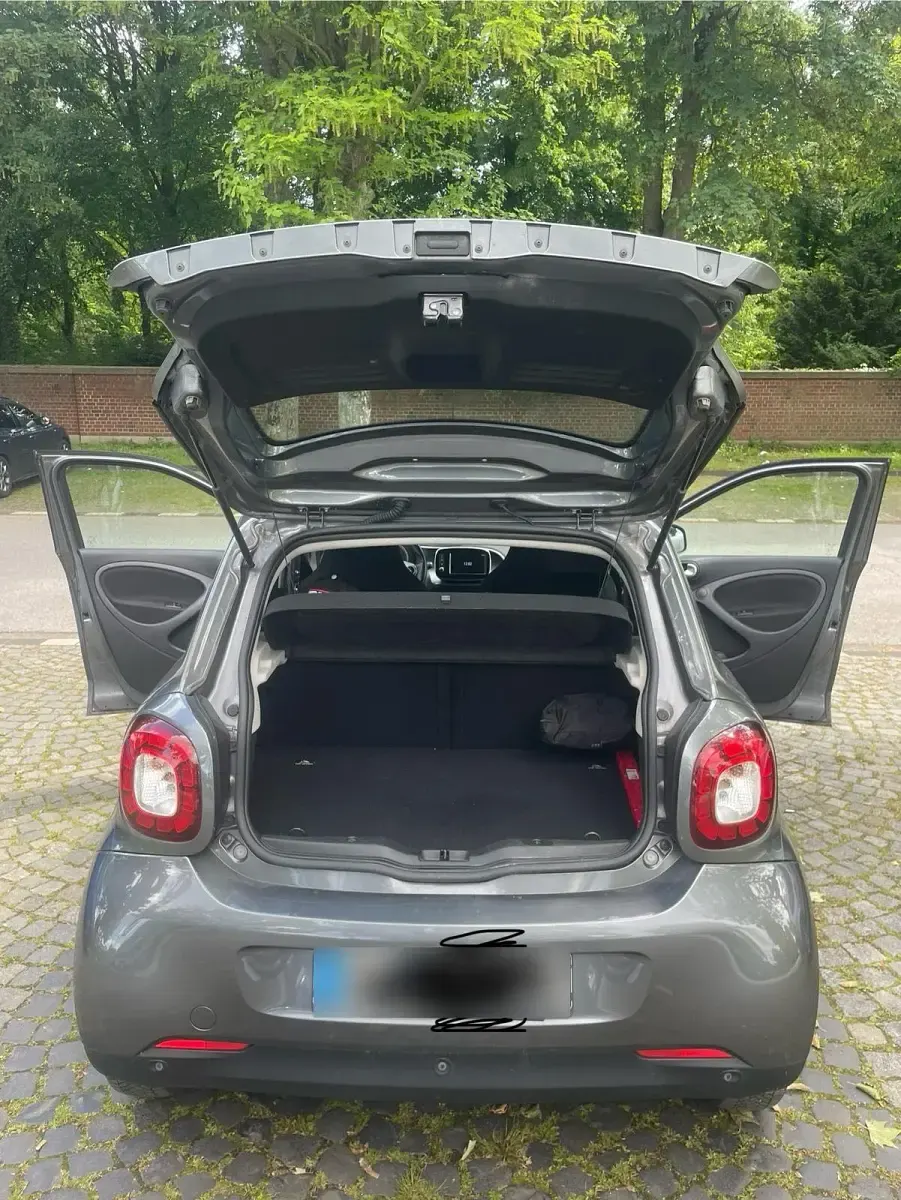Gebraucht Smart ForFour Passion 71 PS (52 kW) 2017 Grau Kleinwagen