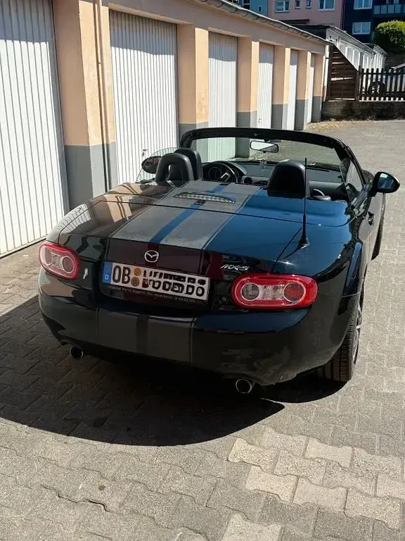 Gebraucht Mazda MX5 Center-Line 126 PS (92 kW) 2011 Schwarz Cabrio