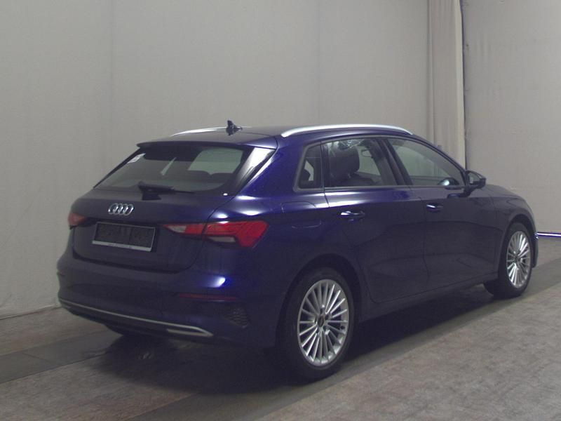 Gebraucht Audi A3 Advanced 150 PS (110 kW) 2021 Navarrablau metallic Limousine