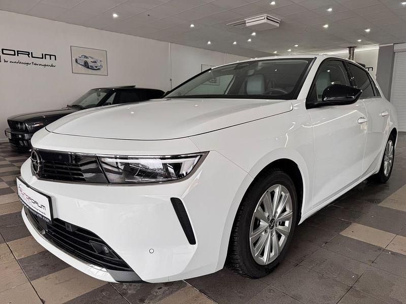 Gebraucht Opel Astra Elegance 131 PS (96 kW) 2023 Weiß Limousine