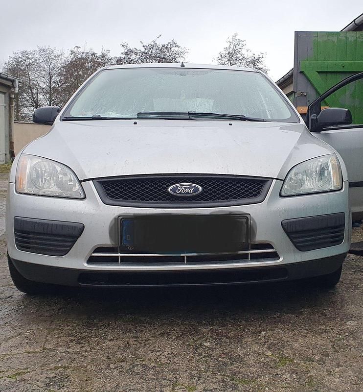 Gebraucht Ford Focus 116 PS (85 kW) 2006 Silber Kombi
