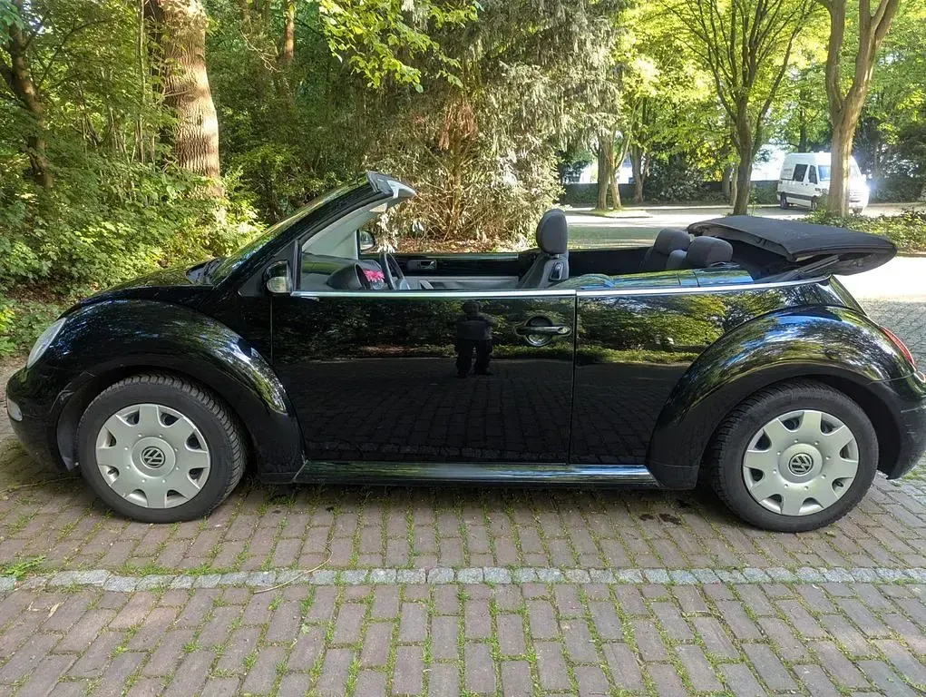 Gebraucht VW New Beetle 102 PS (75 kW) 2004 Schwarz Kleinwagen
