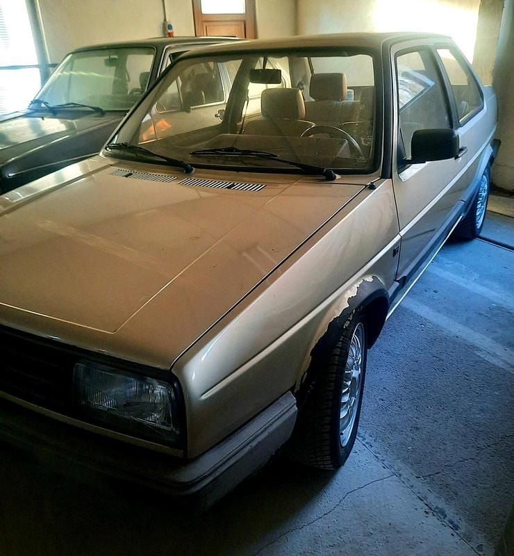 Gebraucht VW Jetta 75 PS (55 kW) 1991 Gold Coupé