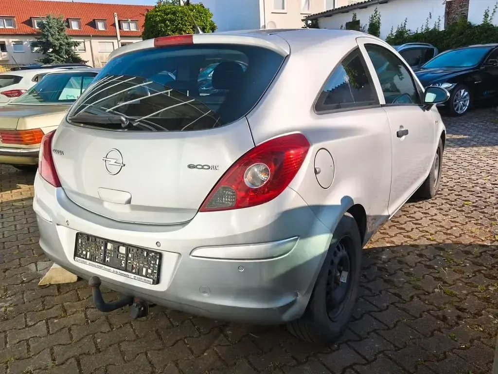 Gebraucht Opel Corsa Selection 69 PS (50 kW) 2010 Silber Kleinwagen