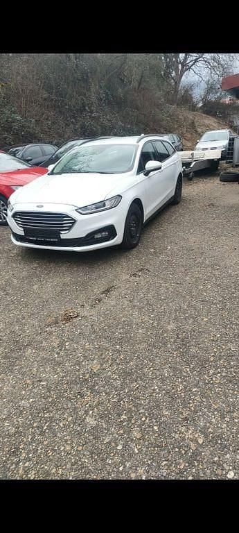 Gebraucht Ford Mondeo Trend 120 PS (88 kW) 2021 Weiß Limousine
