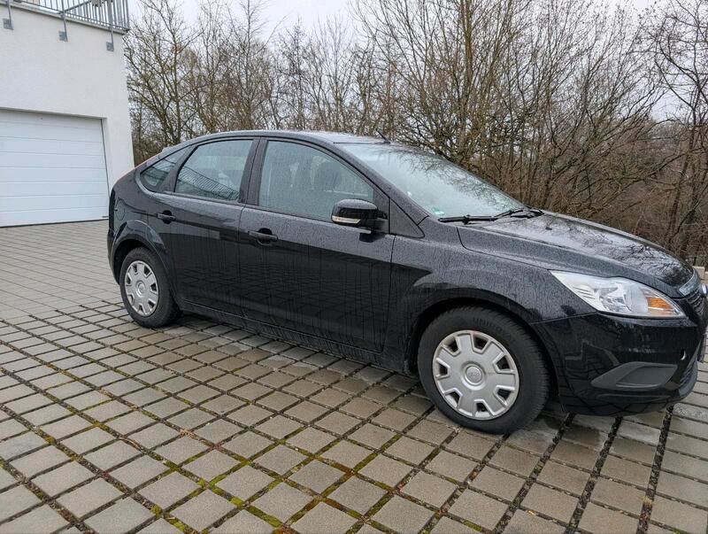 Schwarz Gebraucht 2008 Ford Focus Limousine | 1.999 € (Fairer Preis) - Bild 1/4