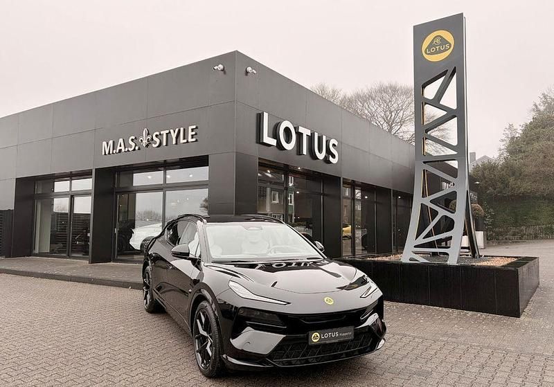 Neu Lotus Eletre 450 kW (612 PS) 2025 Schwarz SUV