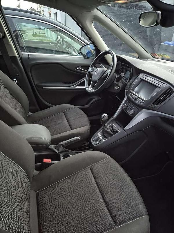 Gebraucht Opel Zafira 140 PS (102 kW) 2018 Schwarz Van / Kleinbus